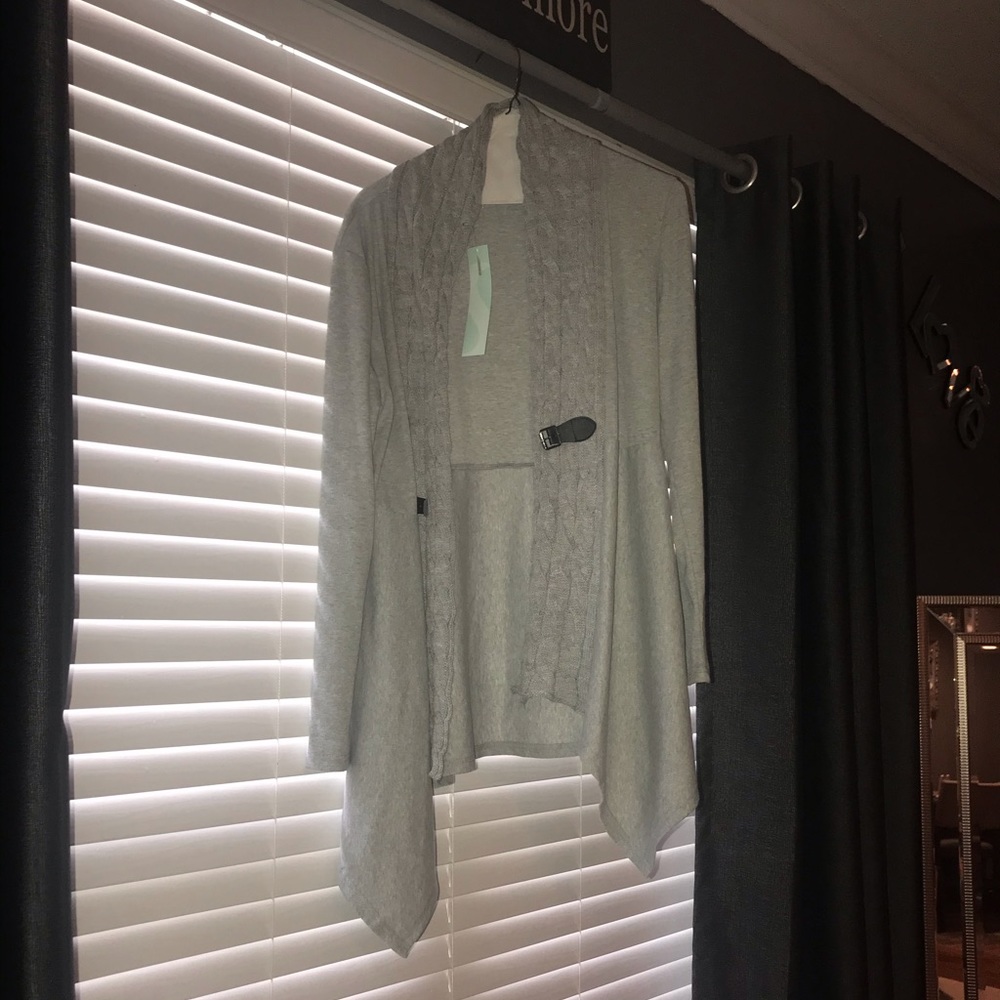 Cardigan - Picture 2 of 2